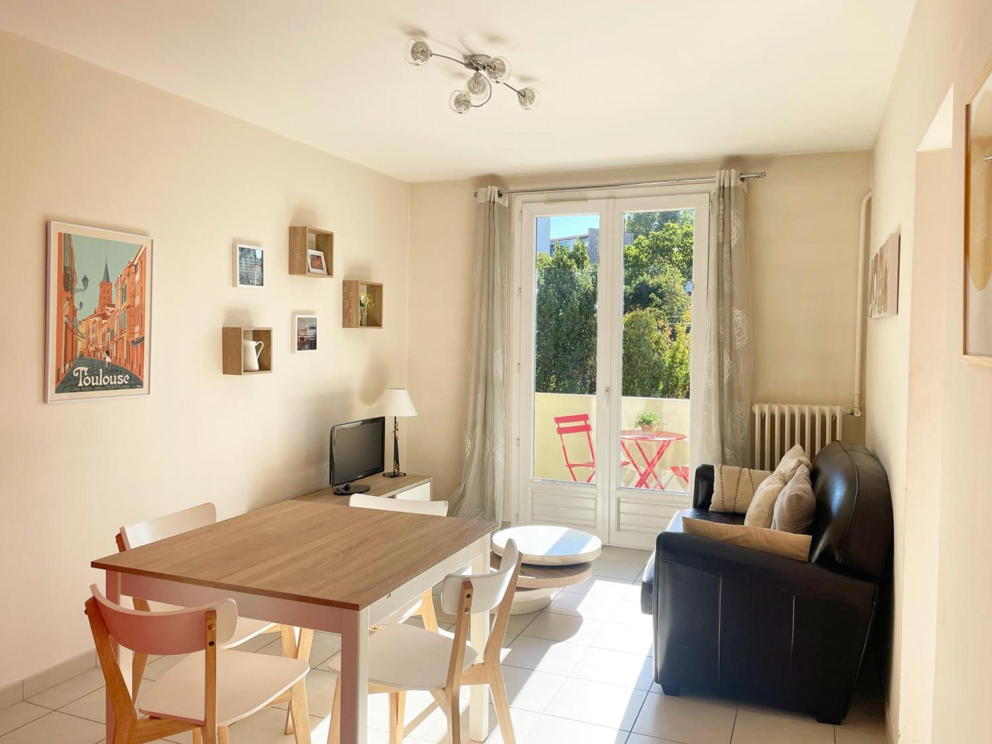 Toussaint Apartment Тулуза Екстериор снимка